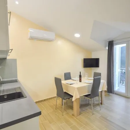 Apartamento Ivana I Martina *