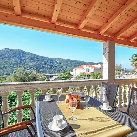 Ivana I Martina Διαμέρισμα Grebaštica