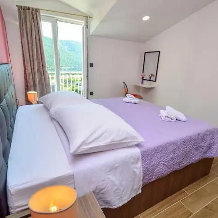 Ivana I Martina アパート *